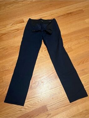 LOFT Julie Straight Leg Pants in Navy Blue. Size 0